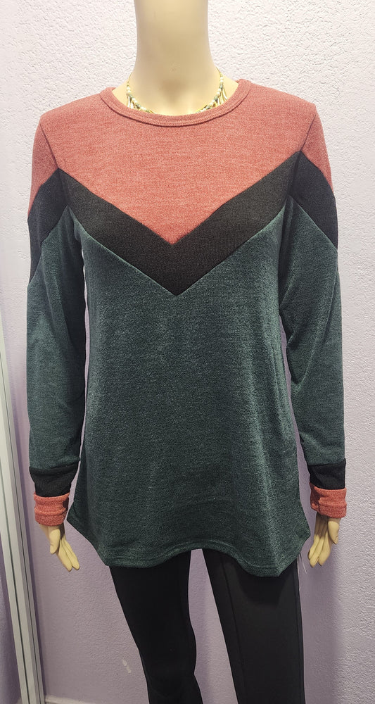V pattern Christmas Top