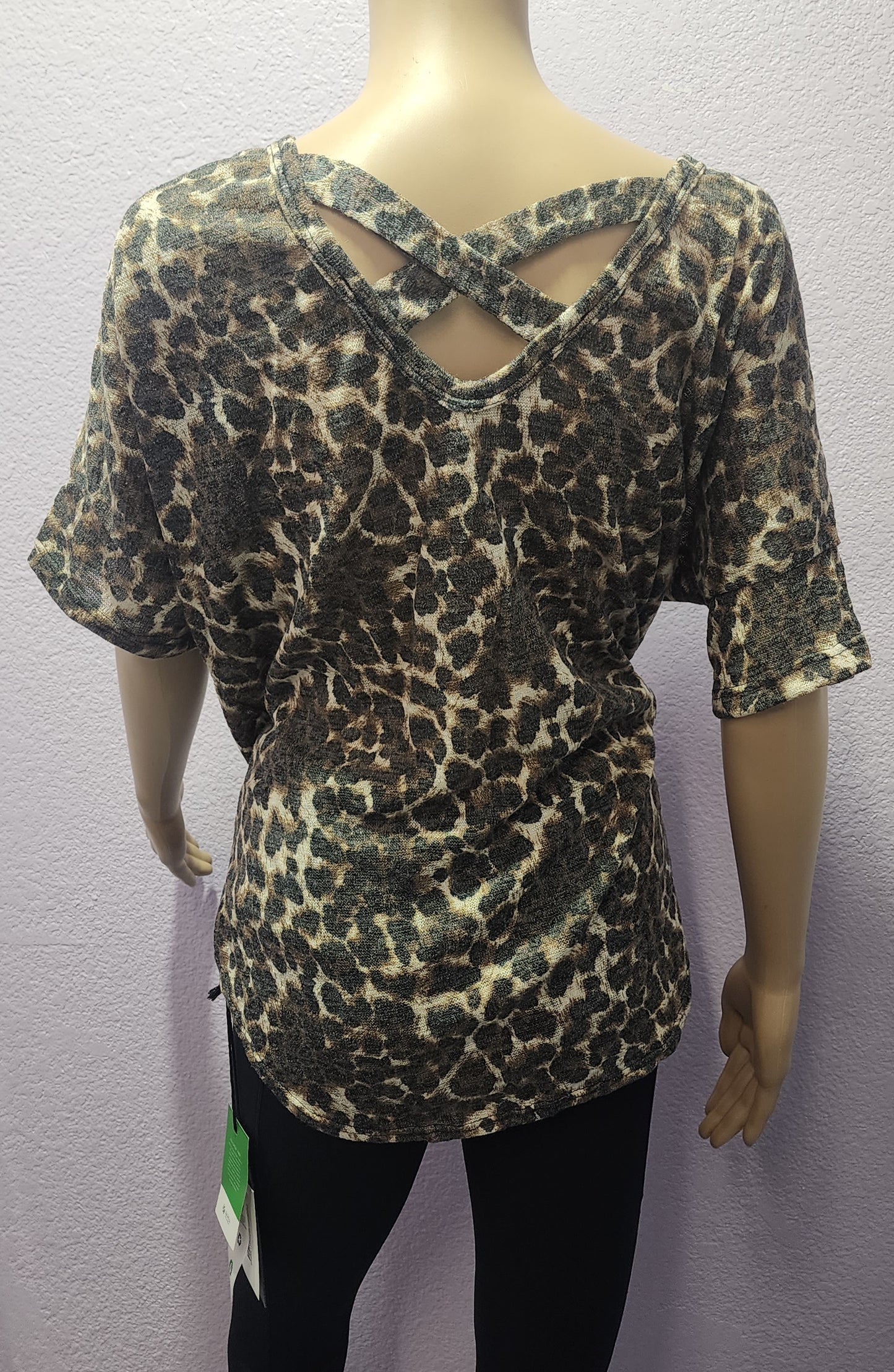 Leopard Print Front Tie Top (Plus Size)