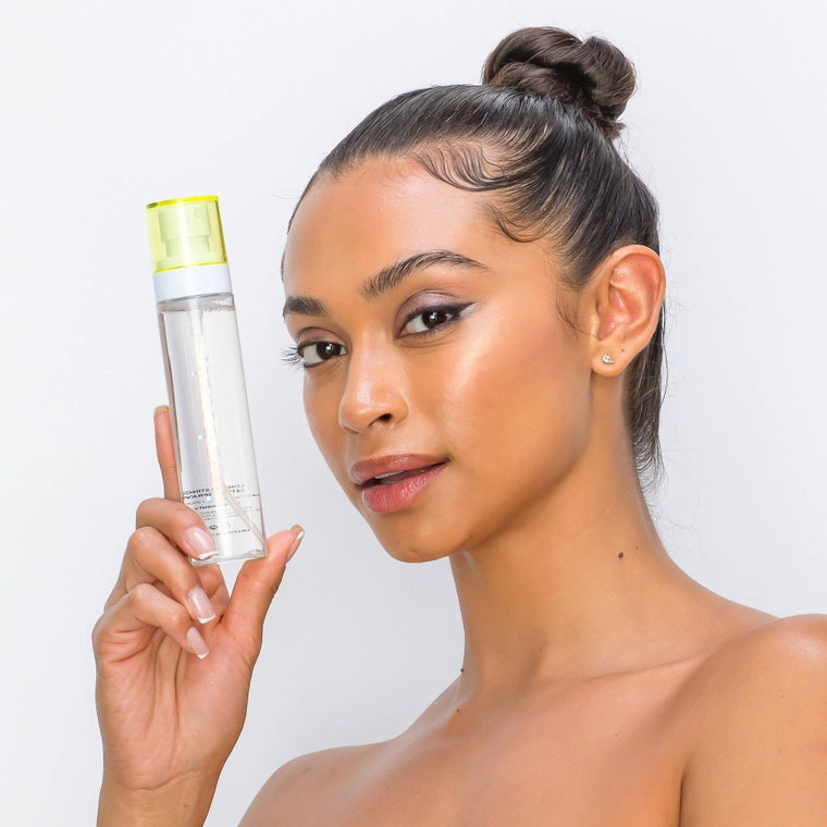 Long-Lasting Setting Spray