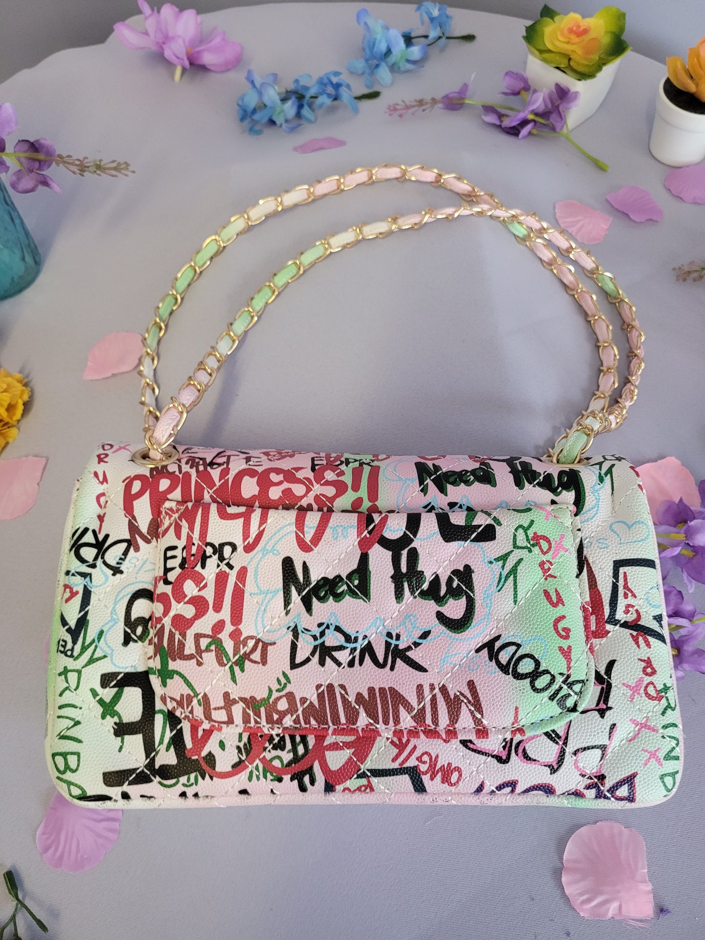 Small Graffiti Shoulder Bag Pink