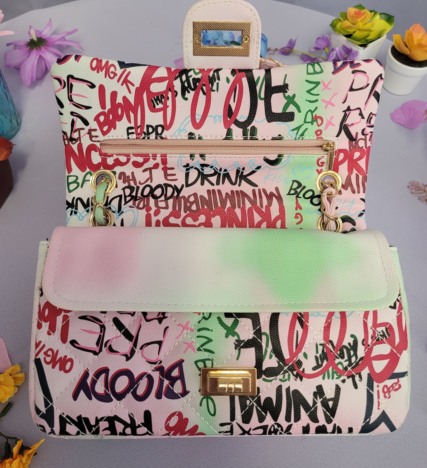 Small Graffiti Shoulder Bag Pink