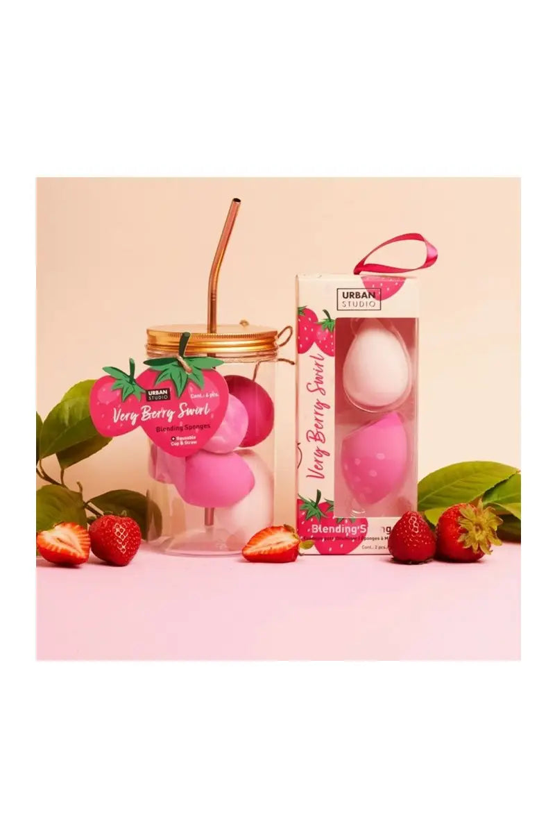 Very Berry Blending Sponge With Reusable Cup