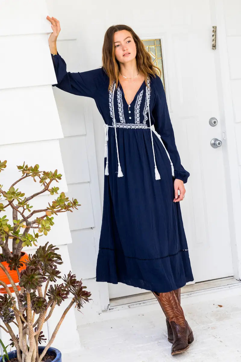 Embroidery Long Sleeve Maxi Dress